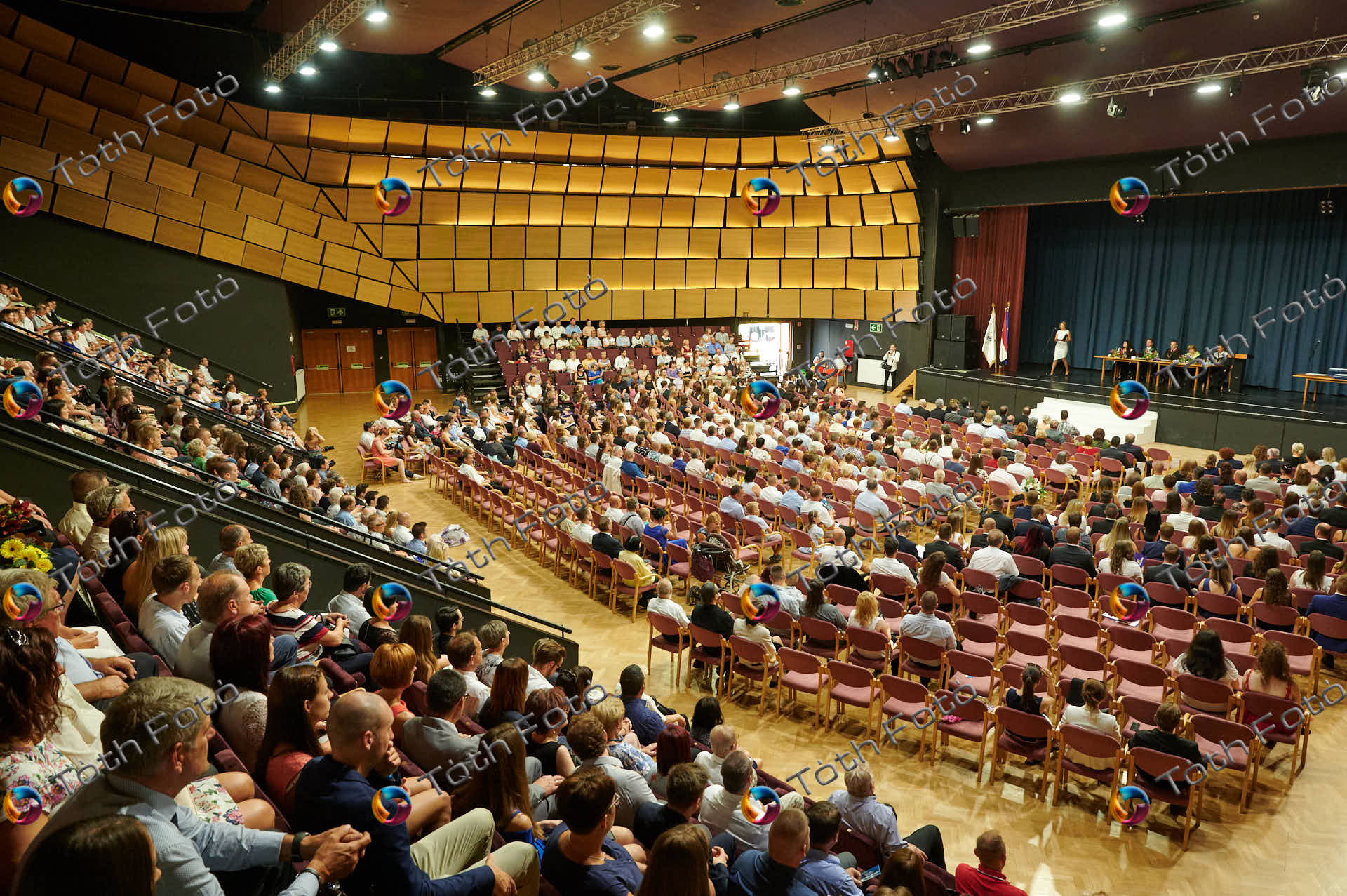 Elte SEK Dilomaosztók